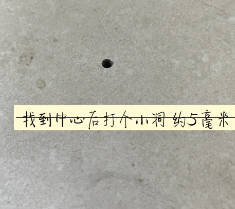 深泽瓷砖空鼓维修公司专业解答在瓷砖铺贴过程中，如果砂料搅拌不均匀，将会带来以下问题